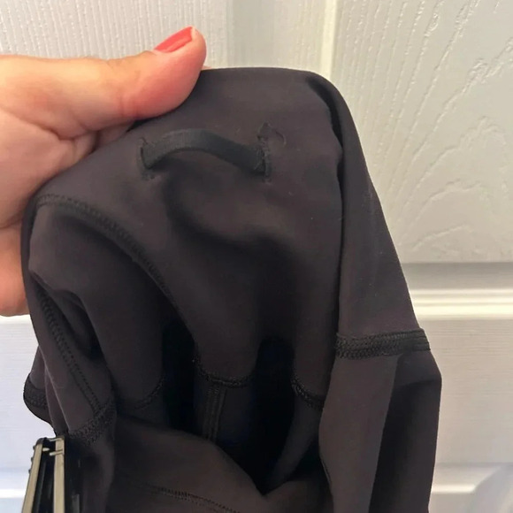 ! Lululemon Wunder Under Leggings Black Sz 2 High waist - Picture 5 of 5